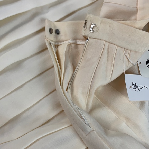 Evan Picone VTG cream pleated wool skirt size 12 - Picture 2 of 12